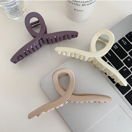Hesiyu shark clip ins high-looking student hairpin hairpin female back of the head grabber fairy-like high-end hair grabber matte coffee color 11CM