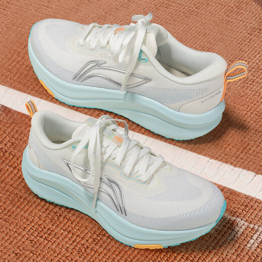 Li Ning Chitu 8 Reflective Lightweight Racing Training Running Shoes Women's 2025 Winter New Sports Anti-Slip Running Shoes Smooth Blue ARPV014-4 New Autumn and Winter 37
