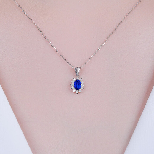 Tingliang 0.6 carat Sri Lankan natural sapphire pendant for women in 18k gold set with diamonds for Qixi Festival with 18K gold necklace