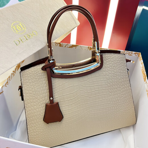 DISSONA Mother's Day gift, practical and practical for mom, middle-aged lady's mother-in-law handbag, apricot __ without gift box