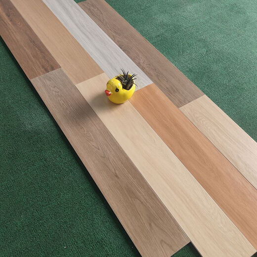 Sanqihu Japanische Blockbodenfliesen Nachahmungsholz Ceramic-Fliesen 150x Wohnzimmer und Schlafzimmer Vollkeramik Straight Side Balkon Anti-Rutsch-Boden graubraun 15913 150x900