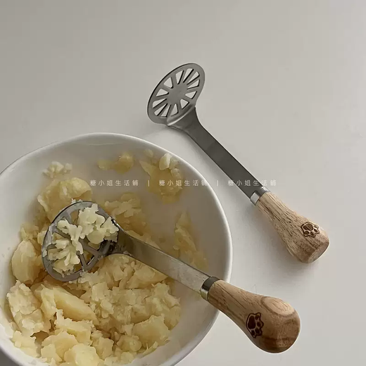 Ms. Yusen Yitang Korean-style ins mud press household cute bear paw stainless steel egg side food mashing artifact bear paw mud press 1ml bear paw mud press