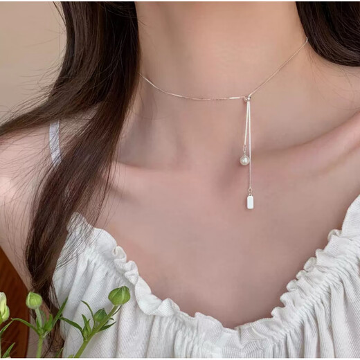 Chow Tai Sang s925 sterling silver pearl necklace for women 2025 new style light luxury niche clavicle chain best friend birthday gift