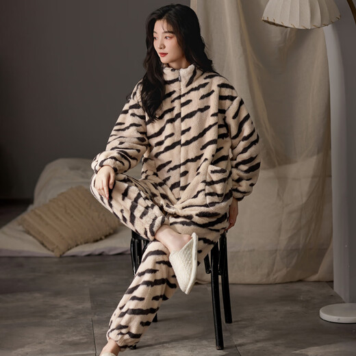 LangSha couple pajamas for winter, one man and one woman, warm flannel thickened cardigan, casual and can be worn outside, autumn and winter home clothes, female 88659 + male 88660 M female + L male