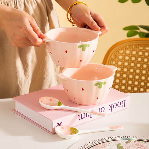 Girly Heart Strawberry Double-Eared Bowl and Spoon Thickened Soup Bowl Salad Bowl Rice Bowl Household Bowl High-Looking Underglaze Color Tableware Light Pink Strawberry Double-Eared Bowl (2 Bowls 2 Spoons) 4-piece Set
