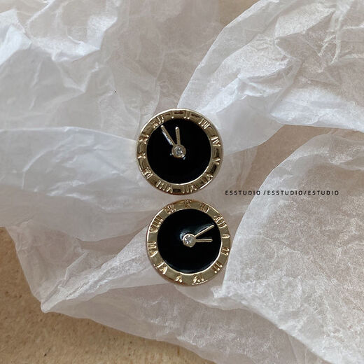 Ye Yu Xiaoxiangfeng round clock metal shirt button cardigan button versatile sweater jacket decorative button cuff button collar button clock white oil 1 piece