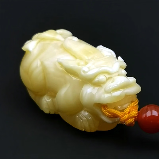 Amber School, one thing, one picture, one proof, beeswax pendant, Pixiu, natural amber, men's and women's pendant, sweater chain, unbaked color, Pixiu pendant, 5.95g, 32*17*16mm