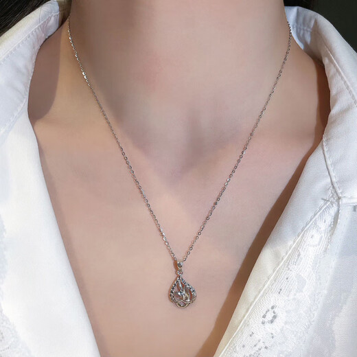 CHINA GOLD PT950 platinum love heart-shaped lock bag pendant platinum spliced fairy butterfly flying pendant about 1.7g/platinum spliced fairy butterfly flying pendant