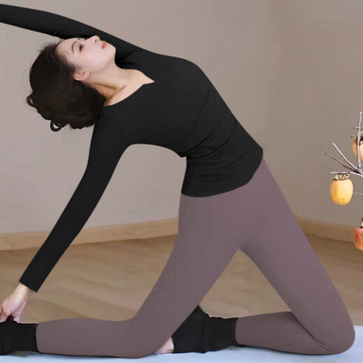 Double show yoga wear top with chest pad for women 2025 new high-end long-sleeved and beautiful Pilates training wear fitness suit black top XL 125-140