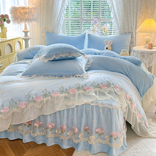 Yalu Class A milk velvet four-piece bed skirt style winter double-sided velvet thickened lace bedspread coral velvet sheet quilt cover Attachment-Baby Blue Class A maternal and infant grade/aesthetic lace design bed skirt style 1.5m four-piece quilt cover 200x230cm