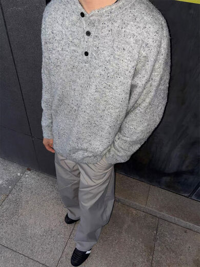 Xiaohongshu's hot style light gray circle yarn Henry collar sweater men's winter lazy style relaxed knitted sweater light gray upgraded model M M