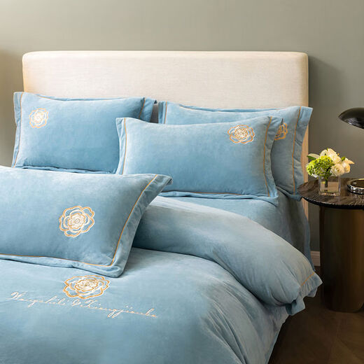 Fantasy thickened baby milk velvet four-piece winter coral velvet double-sided Flanlan plus velvet bed sheet quilt cover bed blue + pink 1 point 8 hanging style four-piece quilt cover 220*240