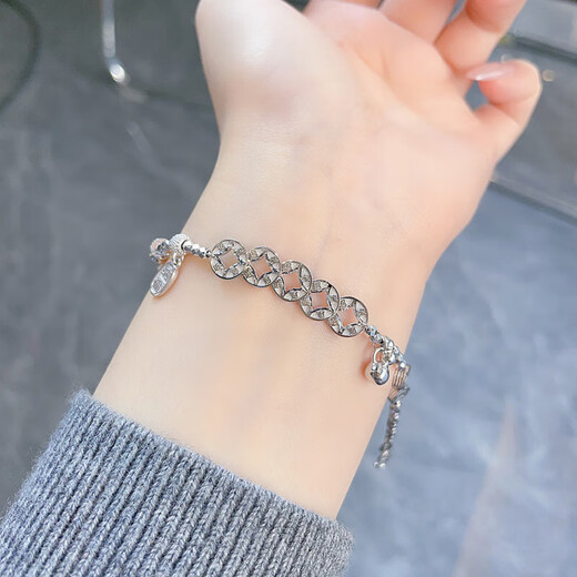Lao Fengxiang platinum small waist copper coin shape adjustment bracelet as a birthday gift for girlfriend platinum jewelry white gold about 11g