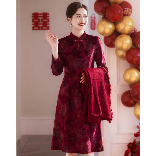 Gosilang wedding mother's high-end dress that can be worn at ordinary times. Winter style grandma's wedding banquet dress plus velvet and thickened cheongsam knot SHJ-burgundy two-piece set (outer wrap + cheongsam skirt) 2XL (recommended 115-125 Jin Jin equals 0.5 kg)