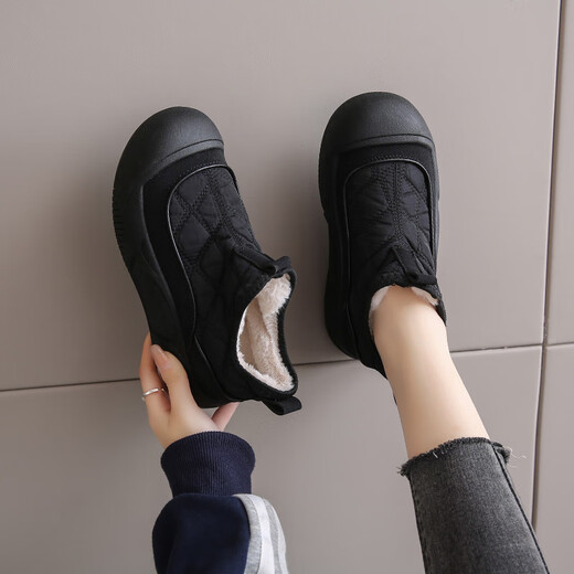 Old cotton shoes with velvet to keep warm in winter, slip-on mother's shoes, non-slip soft sole, black sports and casual shoes, black 35, ready for delivery