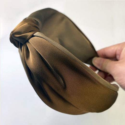 Ye Feili Exquisite Hong Kong style wide-brimmed headband high-end 2025 new hair accessories temperament headband fashion hairpin women's headwear