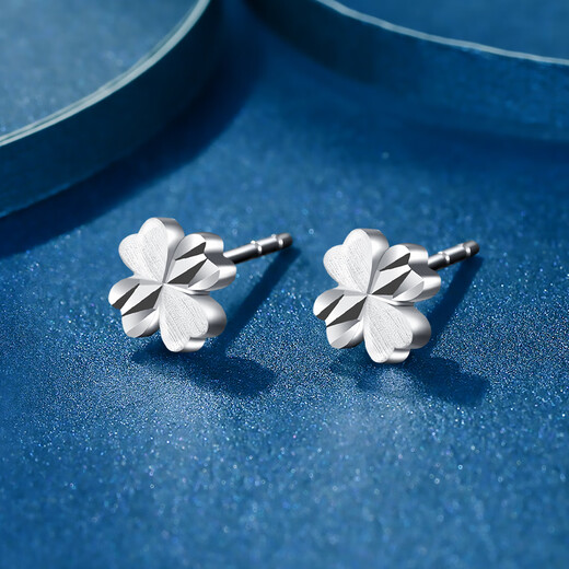 Wanfulong genuine platinum pt950 four-leaf clover earrings for women, pierced ears, hypoallergenic, classic and versatile earrings for gifts, platinum PT950, versatile, classic four-leaf clover earrings 1.15g