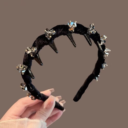 Japanese and Korean temperament velvet rhinestone wavy hairband with teeth and anti-slip new style 2025 autumn and winter broken hair face wash headband hair accessories black - velvet rhinestone black long hair 1cm