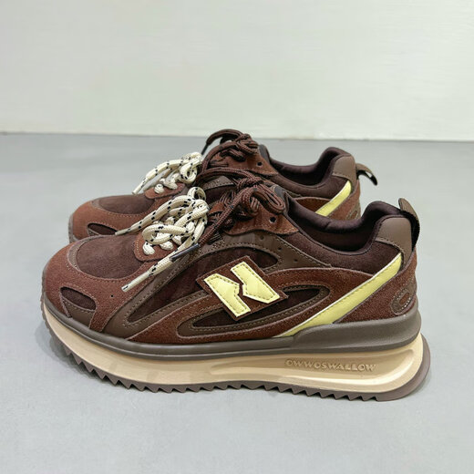 Shougu Erune Leather Leadled Forrest Gump Shoes для женщин 2025 Осень Осень Новый кружевные круги