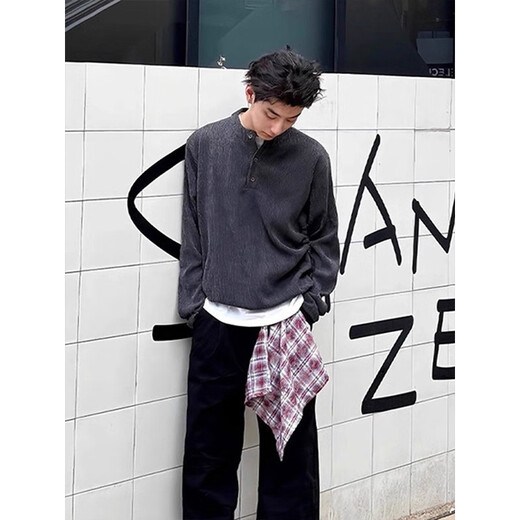 Textured tree branch black henley collar long-sleeved T-shirt for men in old money style loose drape P-shirt sweatshirt dark gray M