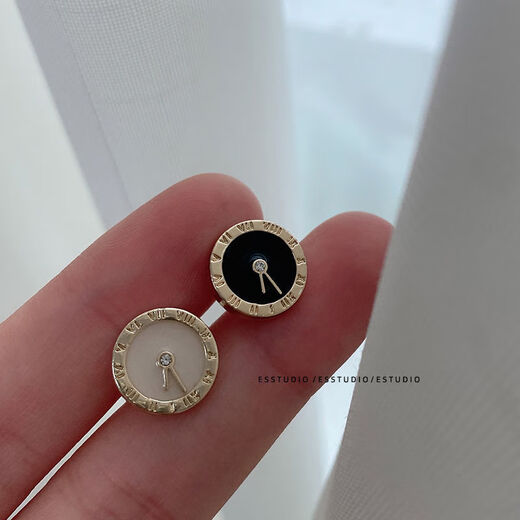 Ye Yu Xiaoxiangfeng round clock metal shirt button cardigan button versatile sweater jacket decorative button cuff button collar button clock white oil 1 piece