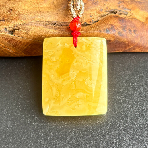 Yuzhi, various real shots, natural raw ore, Russian material, chicken fat, yellow beeswax, amber, safe and sound brand pendant with certificate, 4.5g, orphan G757, about 28*23*7.6mm