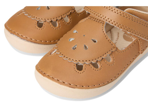 Stride riteStride Rite Unisex Infant Sm Noelle, Honey Brown Honey Brown 5.5 Wide Infant