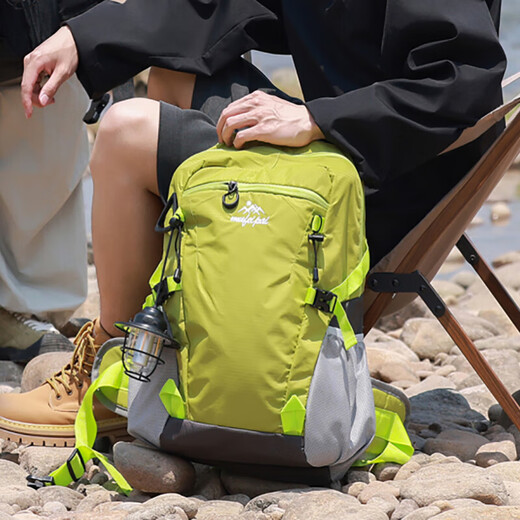 Nanmu Xiong Outdoor Mountaineering Bag Lightweight Backpack Travel Mountaineering Hiking Equipment School Bag Large Capacity Cycling Sports Bag Backpack Lightweight Mountaineering Bag Green