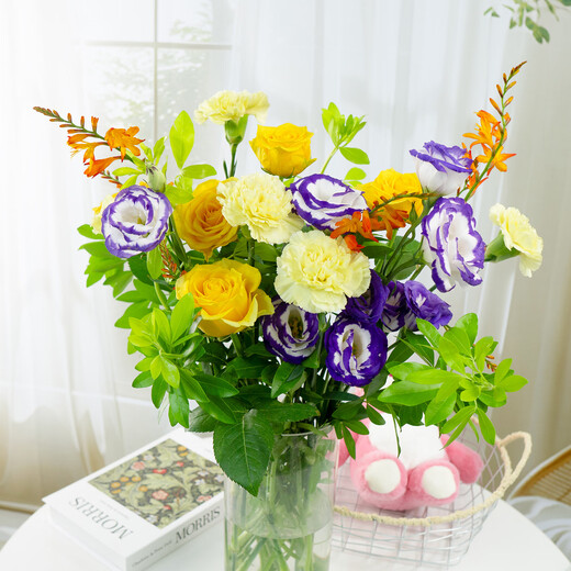 Jingdong Flowers (Molan Youxiang)-Kunming flower base straight hair roses lilies multi-head bouquets flowers straight hair from the source