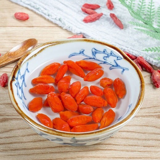 Authentic Ningxia wolfberry first crop first-class no-wash large wolfberry new arrival red wolfberry soaked in water for tea and wine wolfberry 250g