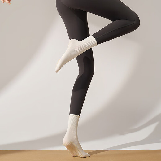 Mianciyuan (MIANCIYUAN) yoga socks, anti-slip, Pilates-specific mid-calf socks, adult fitness indoor training sports mid-calf socks, white, one size fits all, 35-40, imported rubber that does not fall off/five fingers flexible and breathable
