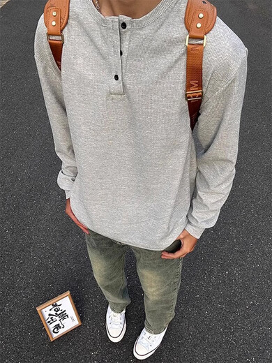 Light gray henley collar long-sleeved t-shirt for men in autumn and spring trendy brand inner cotton bottoming shirt American heavyweight polo sweatshirt gray upgraded model M