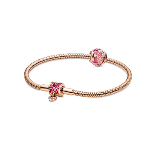 PANDORA Pandora sets are available in various styles. Copper and silver alloy bracelets. Same style for men and women. Pink sparkling bracelet set. Original brand box. 18 cm.