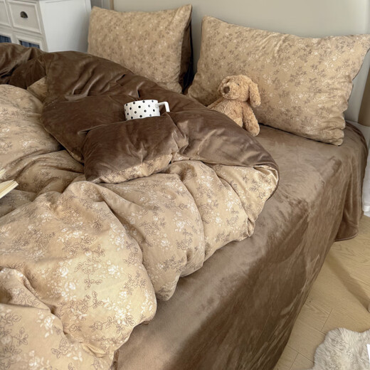 Hongdou Home Textiles double-layer yarn washed cotton plus velvet bed four-piece set autumn and winter milk velvet quilt cover sheet bedding three-piece set Zhiqiu A double-layer yarn B side baby velvet 1.8m bed sheet style four-piece set (quilt cover 200*230cm)