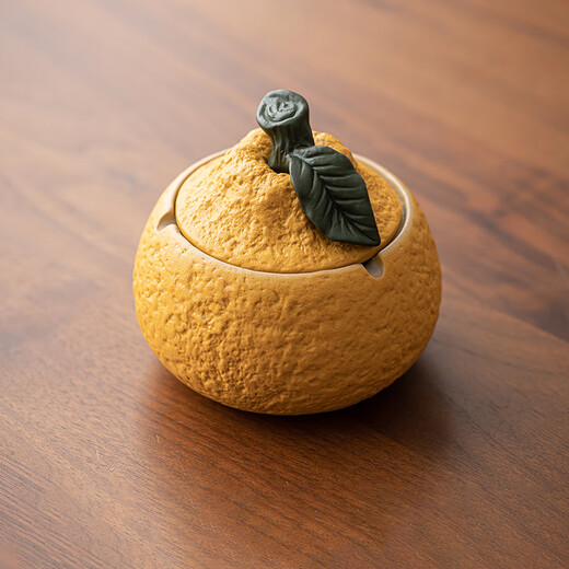 Ruoyan ugly orange ashtray ceramic household coffee table with cover creative decorative ornaments anti-fly ash ashtray new year birthday gift