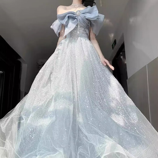 One-shoulder evening dress for women, banquet style, light luxury, niche high-end host, adult ceremony, tutu skirt dress, light blue S