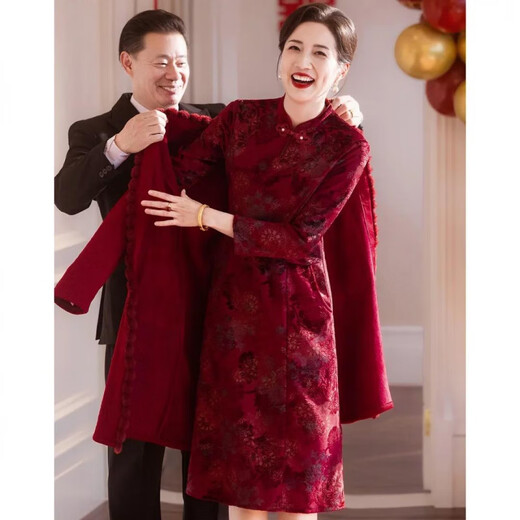 Gosilang wedding mother's high-end dress that can be worn at ordinary times. Winter style grandma's wedding banquet dress plus velvet and thickened cheongsam knot SHJ-burgundy two-piece set (outer wrap + cheongsam skirt) 2XL (recommended 115-125 Jin Jin equals 0.5 kg)