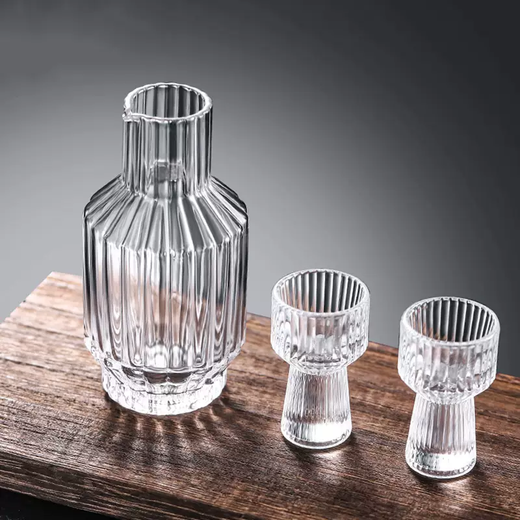 Yusenyi Chinese liquor glass set creative striped glass one-cup small wine glass divided into jug household wine cup spirits wine set (2 pots 2 cups)