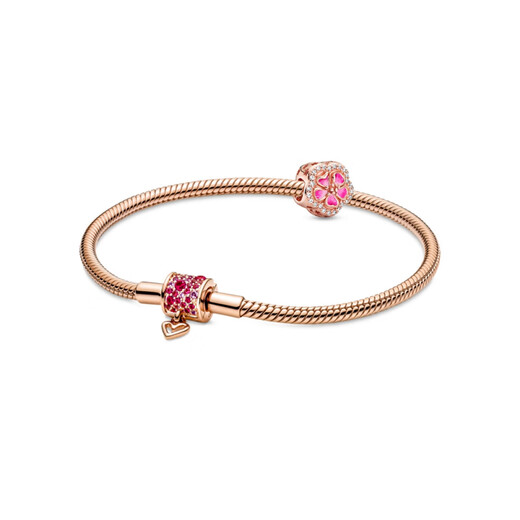 PANDORA Pandora sets are available in various styles. Copper and silver alloy bracelets. Same style for men and women. Pink sparkling bracelet set. Original brand box. 18 cm.