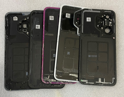 Suitable for Huawei P70 original disassembly rear cover P70pro+/P70Ultra original disassembly rear glass battery cover Pura70 feather black original disassembly 95 new with frame