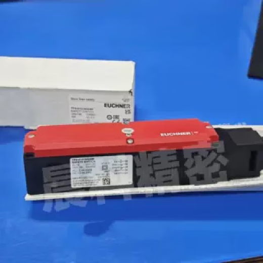 EUCHNER EUCHNER safety door lock TP3-537A024M TP4-4141A024M original inquiry shot TP3-2131A024M