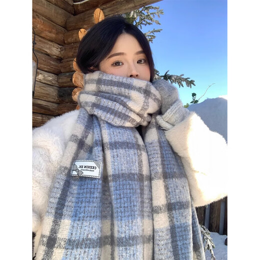 Purchasing scarf blue women's 2025 new winter Japanese and Korean atmosphere mohair feel, white and blue, autumn and winter atmosphere artifact, cold and windproof