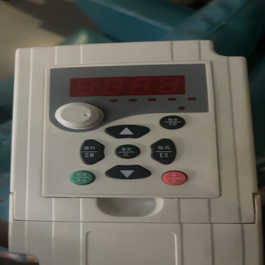 Air cooler inverter dedicated to environmentally friendly air conditioners 1.5 2.2KW three-phase 380V/single 220 water-cooled temperature control speed regulation three-phase 380V in three-phase 380V out without remote control 1.1KW (new model)