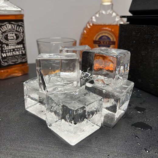 Transparent ice maker silicone large square ice ball mold 1 out of 8 cells whiskey bar bubble-free ice box 4 balls transparent (ice ball 6cm) color box packaging with ice clips