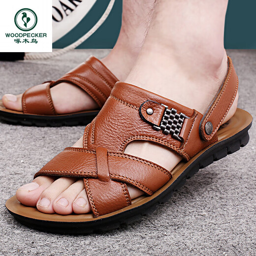 Specht 2025 Sommer Neues Produkt Herren Sandalen Herren trendige Lederschuhe Strandschuhe Große Palettenschicht Cowhide Freizeit -Männer Sandalen 12129 Brown 38