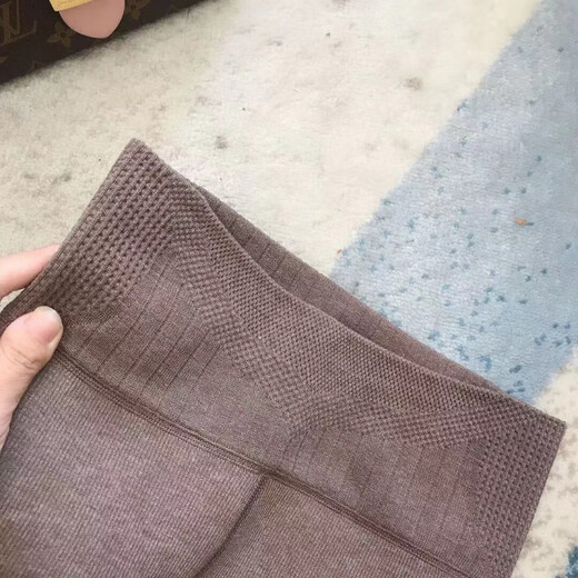 Japanese thickened velvet leggings for women 1200D cashmere autumn and winter socks 1900D warm foot-stepping socks New version of thickened velvet 1900D black foot-stepping 10 below One size fits all (80-140Jin Jin is equal to 0.5kg and can be worn around)