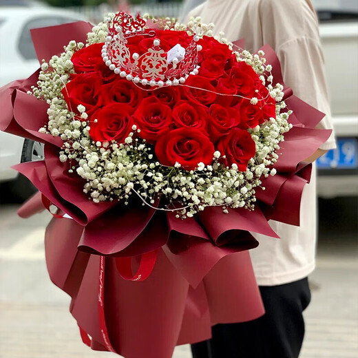 Flower Express Red Rose Bouquet for Girlfriend and Wife’s Birthday Gift Nationwide Delivery 33 Red Rose Bouquet-Crown Style