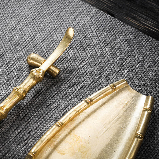 Initial conception of the gold and jade fragrant copper awakening tea set, a three-piece set of handmade tea lotus tea spoons with bamboo joints and tea spoons, Kung Fu tea set accessories, and a three-piece retro lotus tea set with bamboo joints