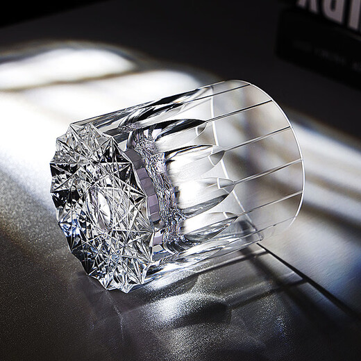 Lizhi shuriken kiriko crystal cup high-end handmade whiskey cup K9 lead-free glass light luxury wine cup gift cup transparent丨K9 ice feather cup gift box 235ml
