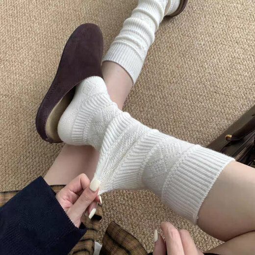 Autumn and winter thickened wool stockings for women, Korean rhombus slimming leg socks, white, one size fits all